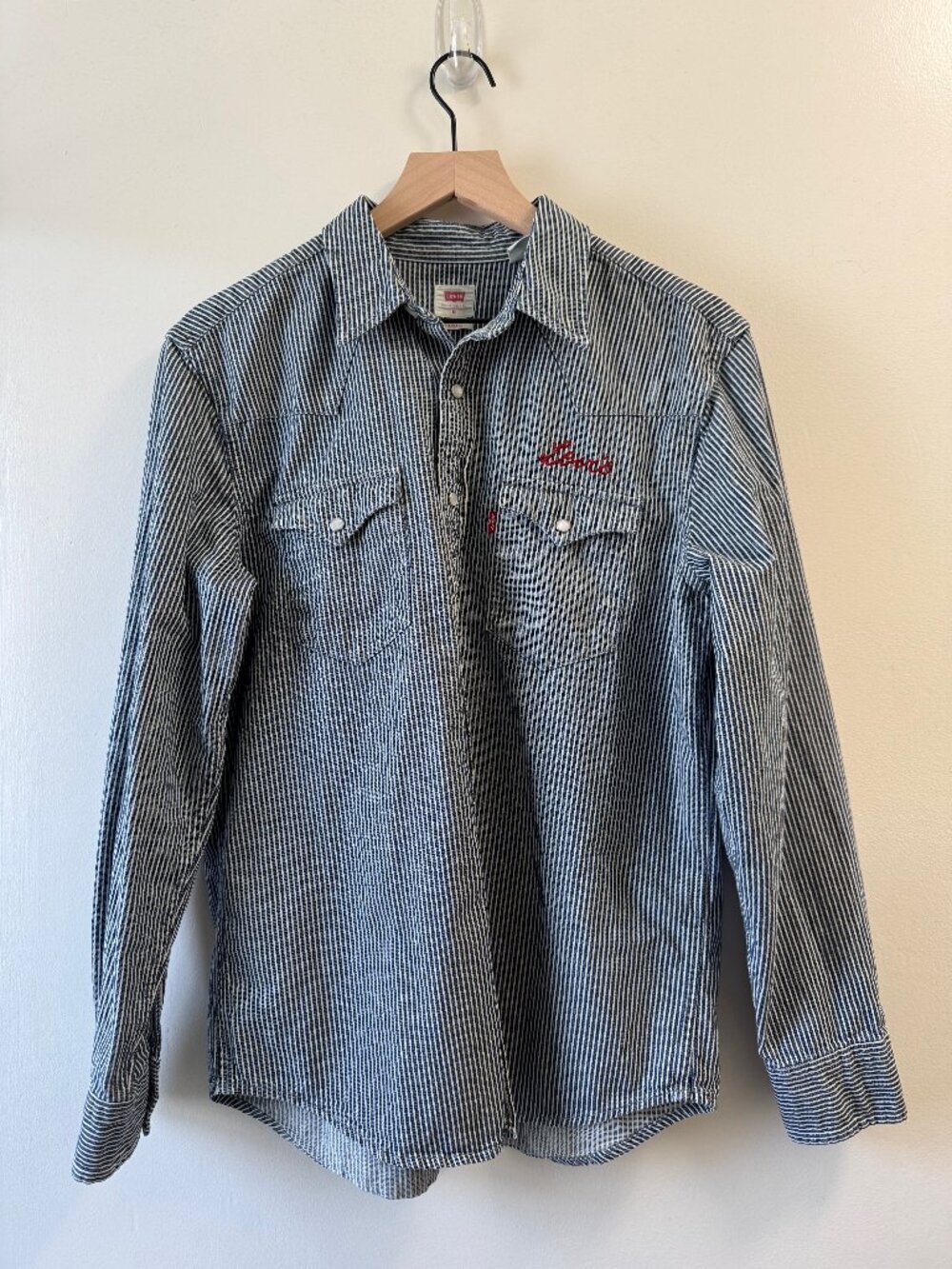 Levi's Classic Western Denim Shirt - M - Roadtrip Stripes - Medium Wash - NWOT